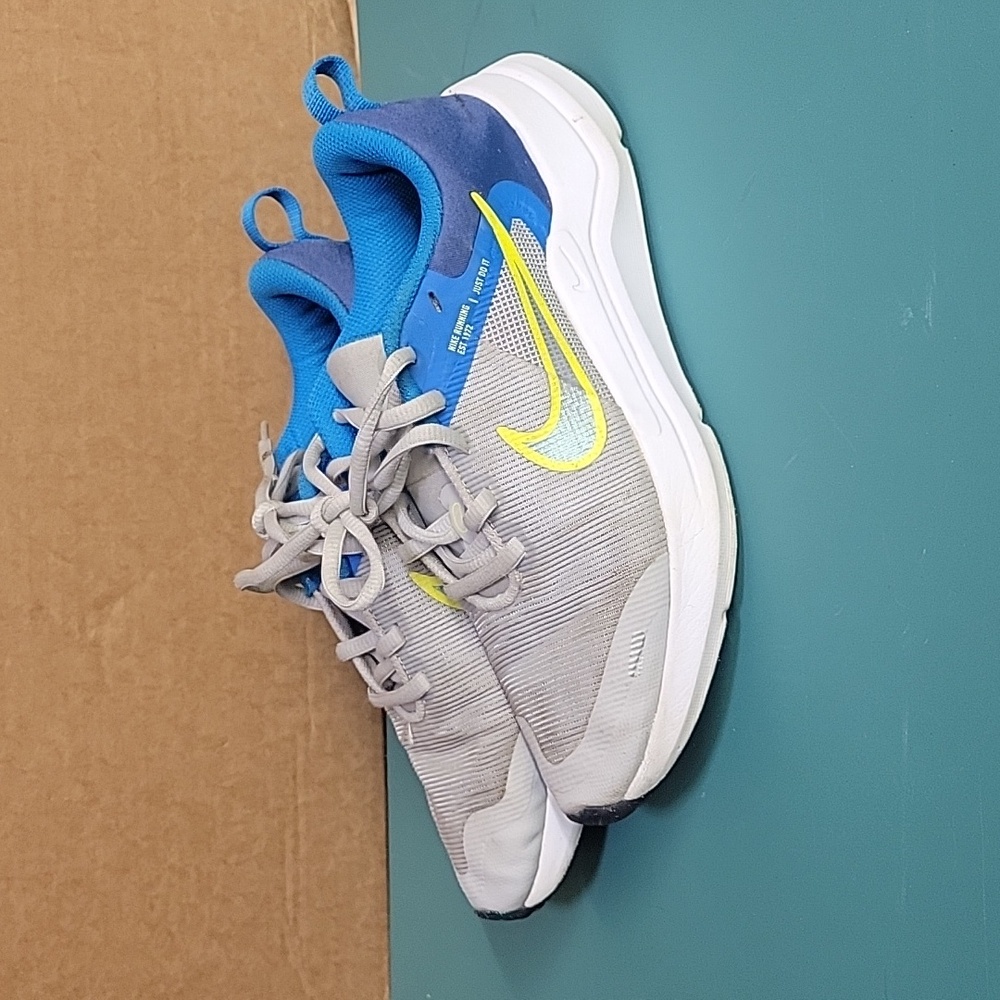 Nike Kids Gray Blue Sneakers with Yellow Swoosh
